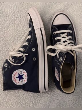Converse Women’s High Top Sneakers - Navy Blue & White 7.5